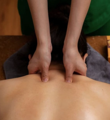 MASSAGE ĐẦU, CỔ, VAI, GÁY 