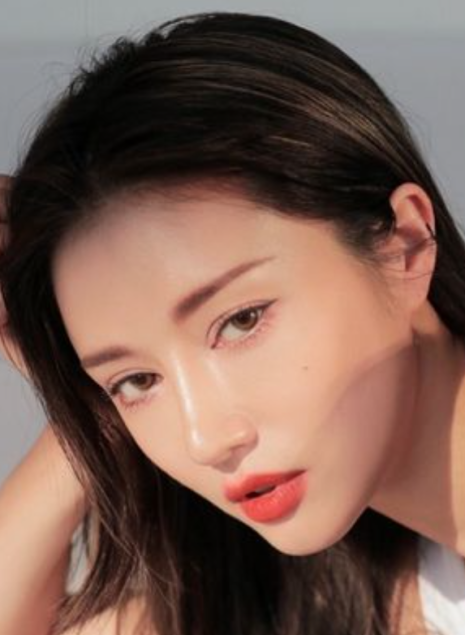 CĂNG BÓNG, CẤP ẨM, TRẮNG DA
